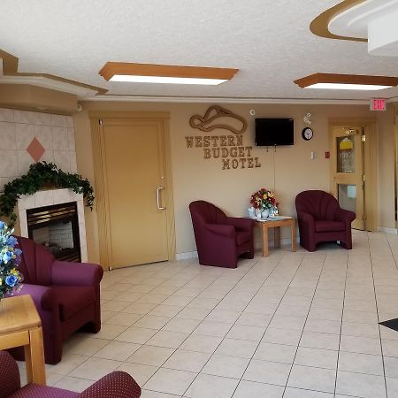 Western Budget Motel West レッド・ディア エクステリア 写真