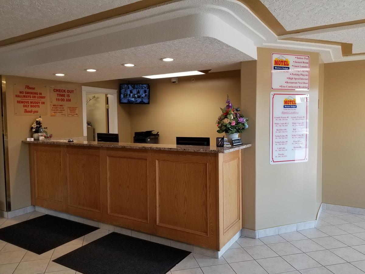 Western Budget Motel West レッド・ディア エクステリア 写真