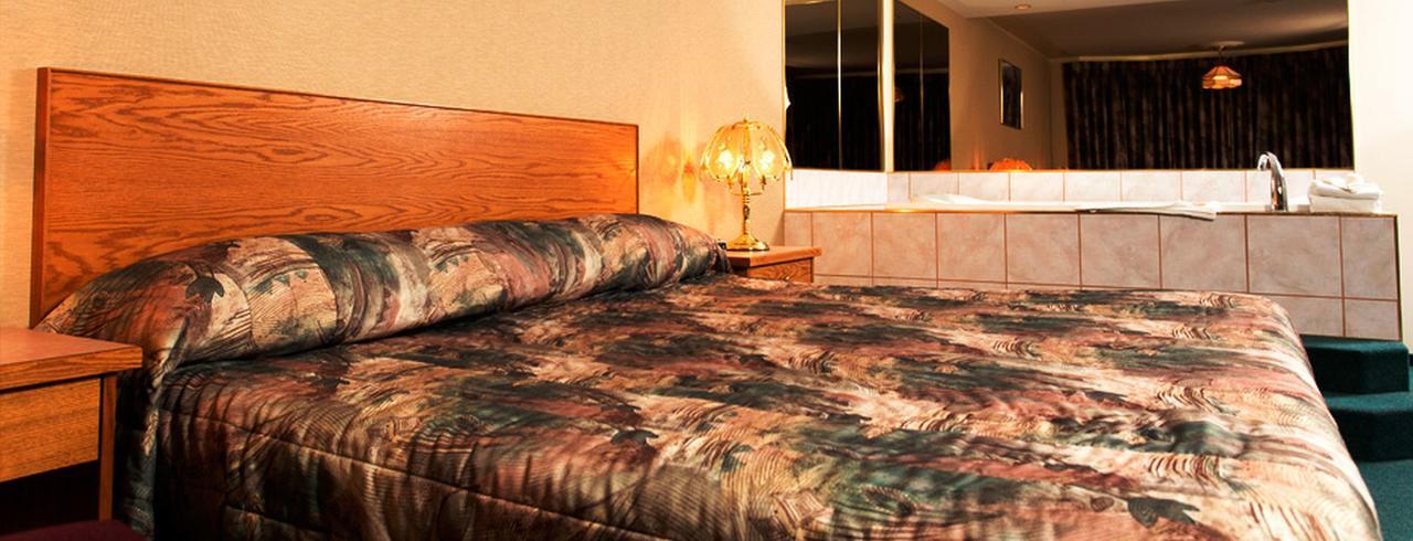 Western Budget Motel West レッド・ディア エクステリア 写真